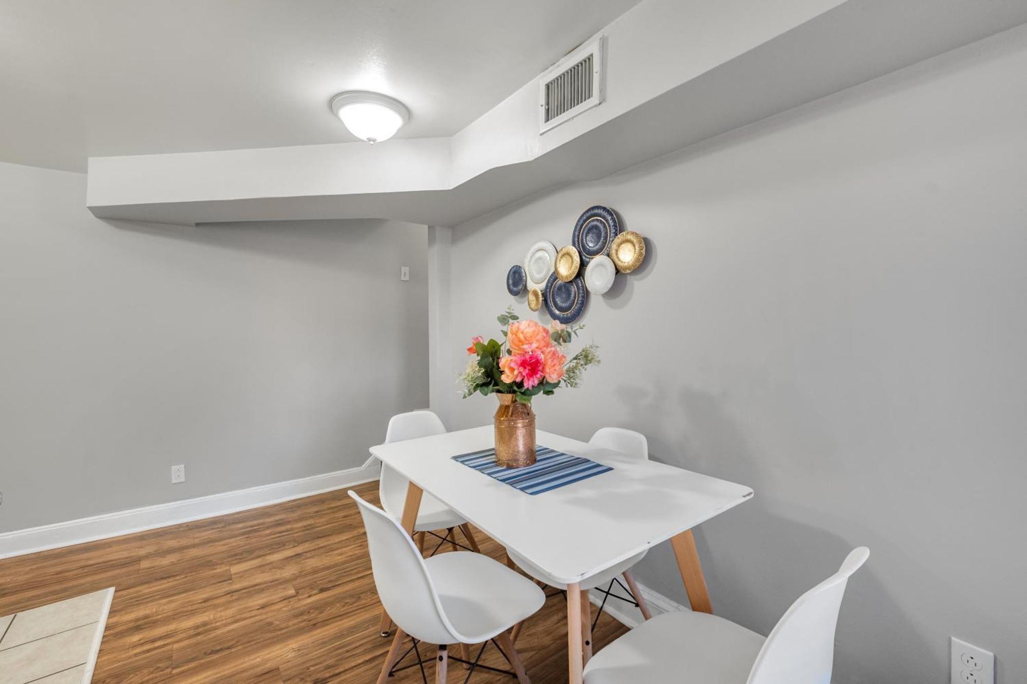 Spacious 2br In Univ City Philadelphia